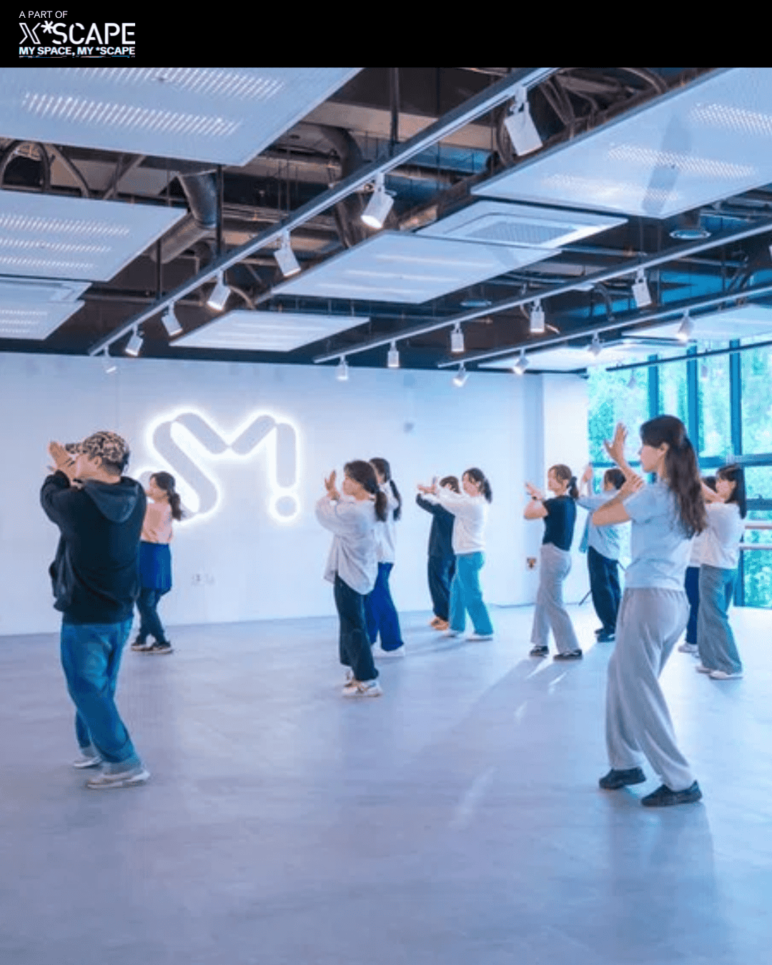[X *SCAPE] Learn a K-Pop Dance with SM Universe